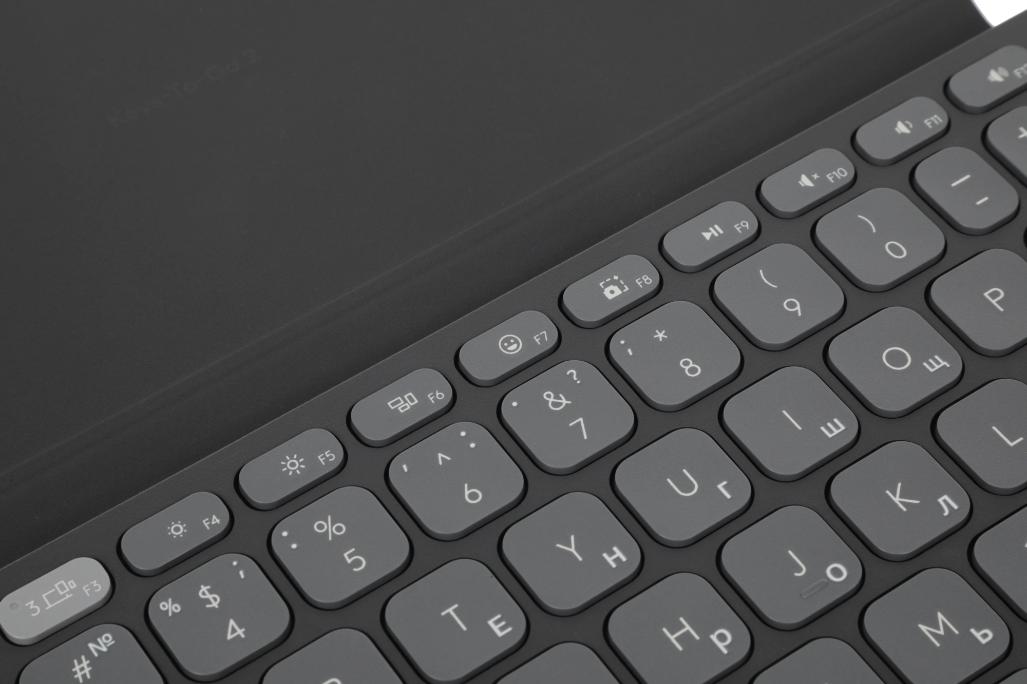 Клавиатура Logitech Keys-To-Go 2 графитовый/черный беспроводная BT slim Multimedia для ноутбука (920-012999) — миниатюра 3