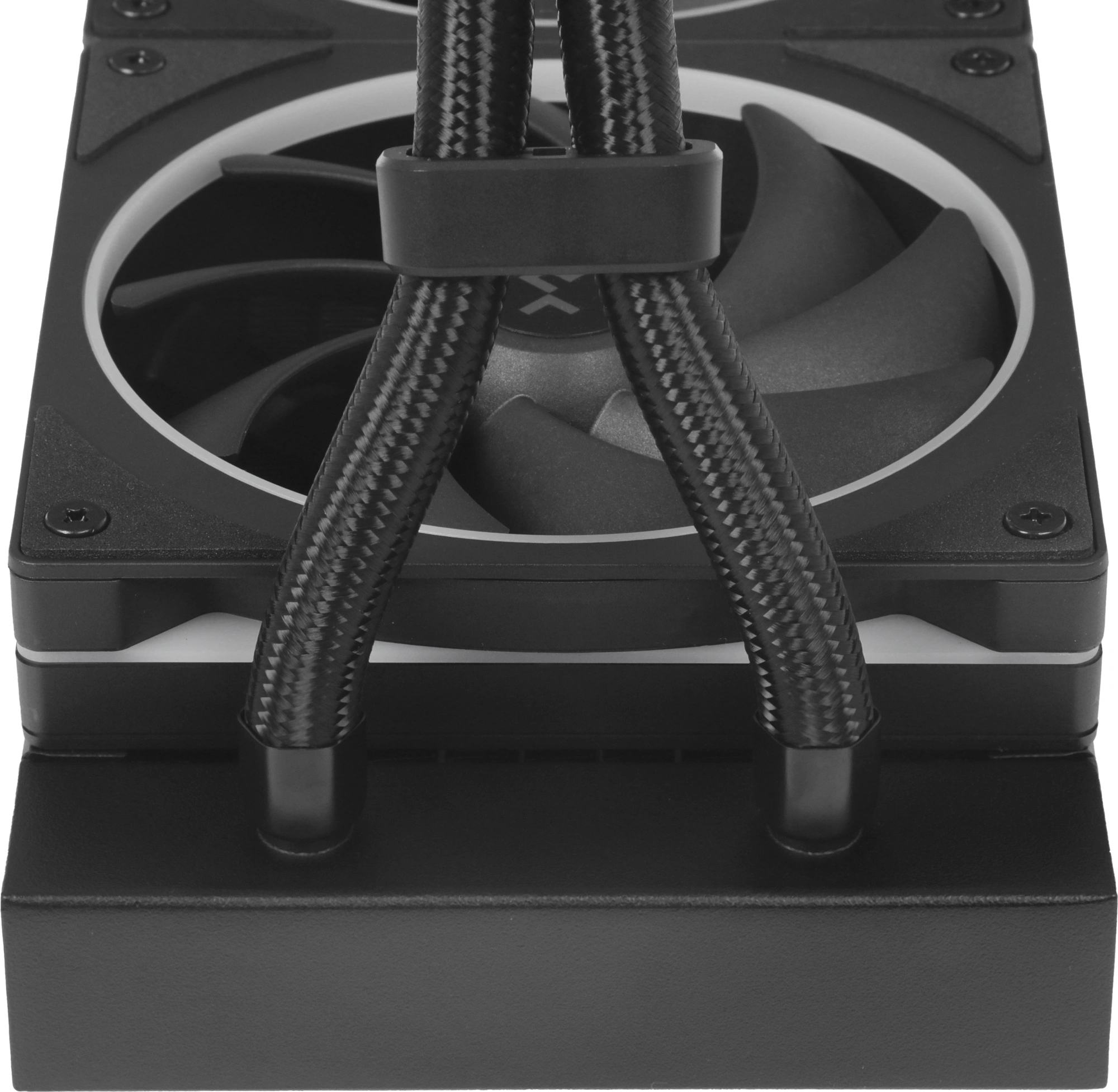 Система водяного охлаждения Deepcool LE360 PRO ARGB Soc-AM5/AM4/1200/1700/1851 черный 4-pin 19-33dB Al 300W 1817gr Ret (R-LE360PRO-BKAMMC-G-1) — миниатюра 8