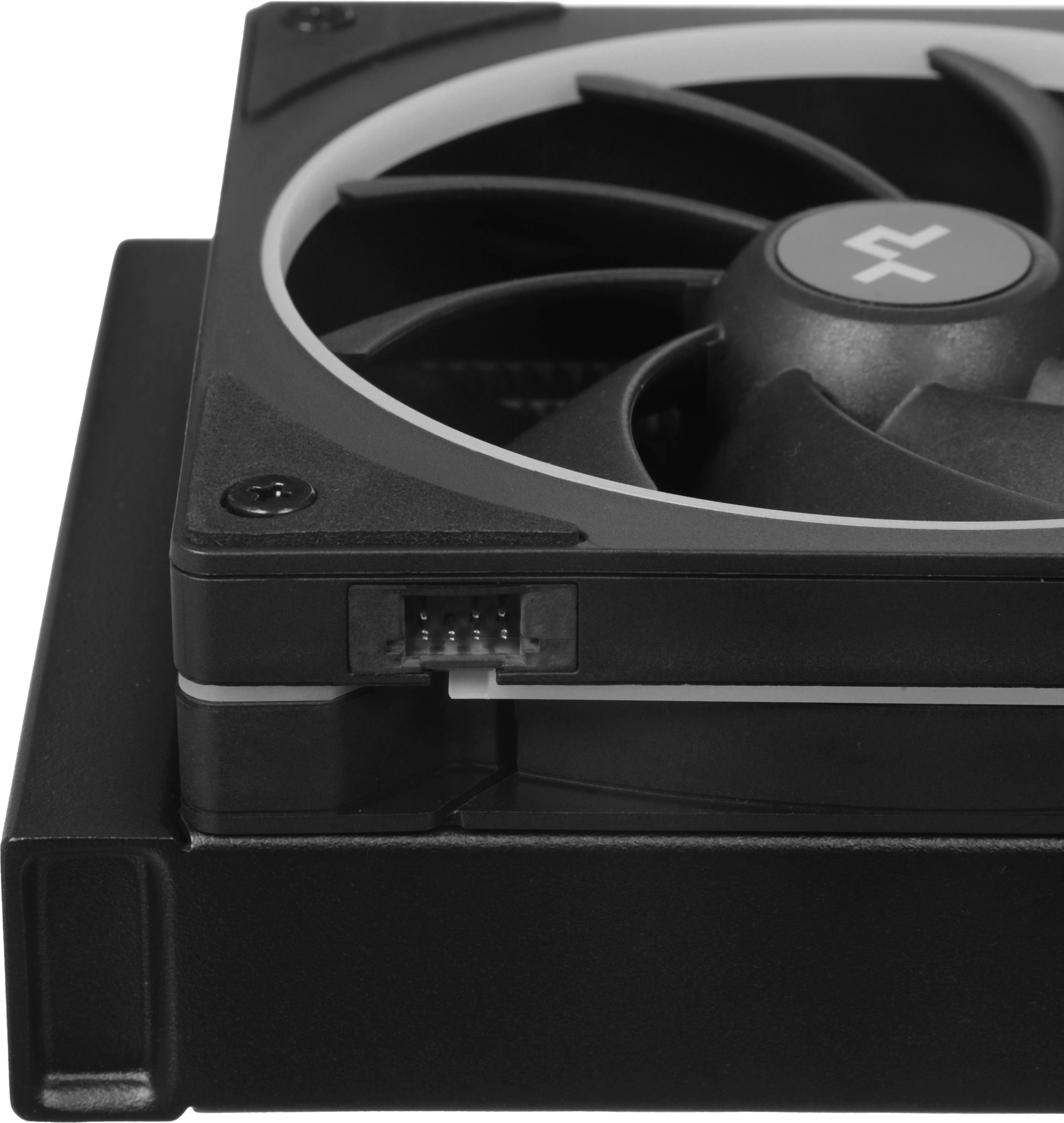 Система водяного охлаждения Deepcool LE360 PRO ARGB Soc-AM5/AM4/1200/1700/1851 черный 4-pin 19-33dB Al 300W 1817gr Ret (R-LE360PRO-BKAMMC-G-1) — миниатюра 5