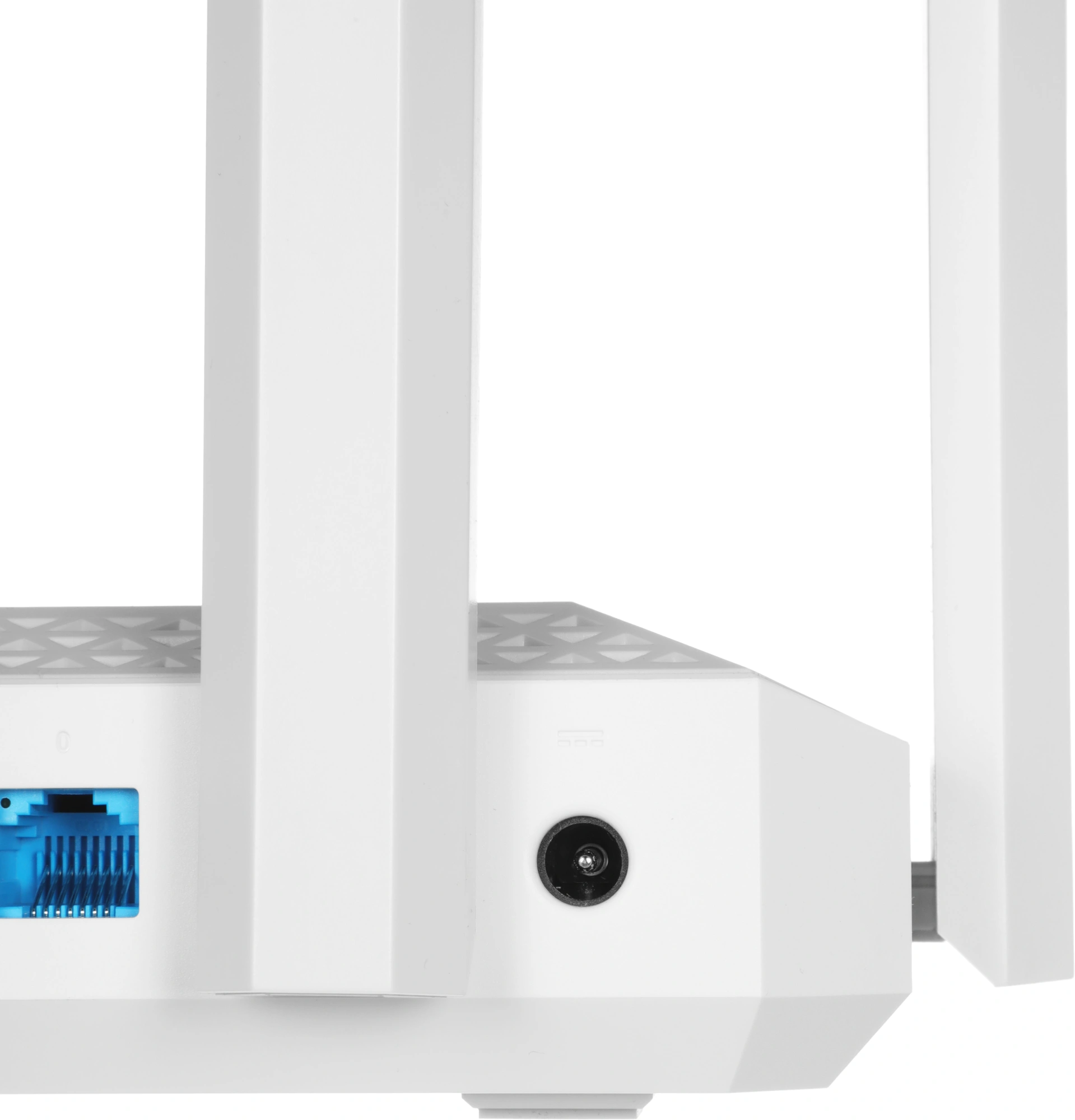 Роутер беспроводной Keenetic Netcraze Ultra (NC-1812) BE7200 10/100/1000/2500BASE-TX/4G ready белый — миниатюра 10