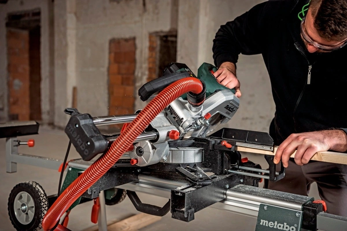 Торцовочная пила Metabo KGS 254 M set 1450Вт 5000об/мин d=254мм — миниатюра 4