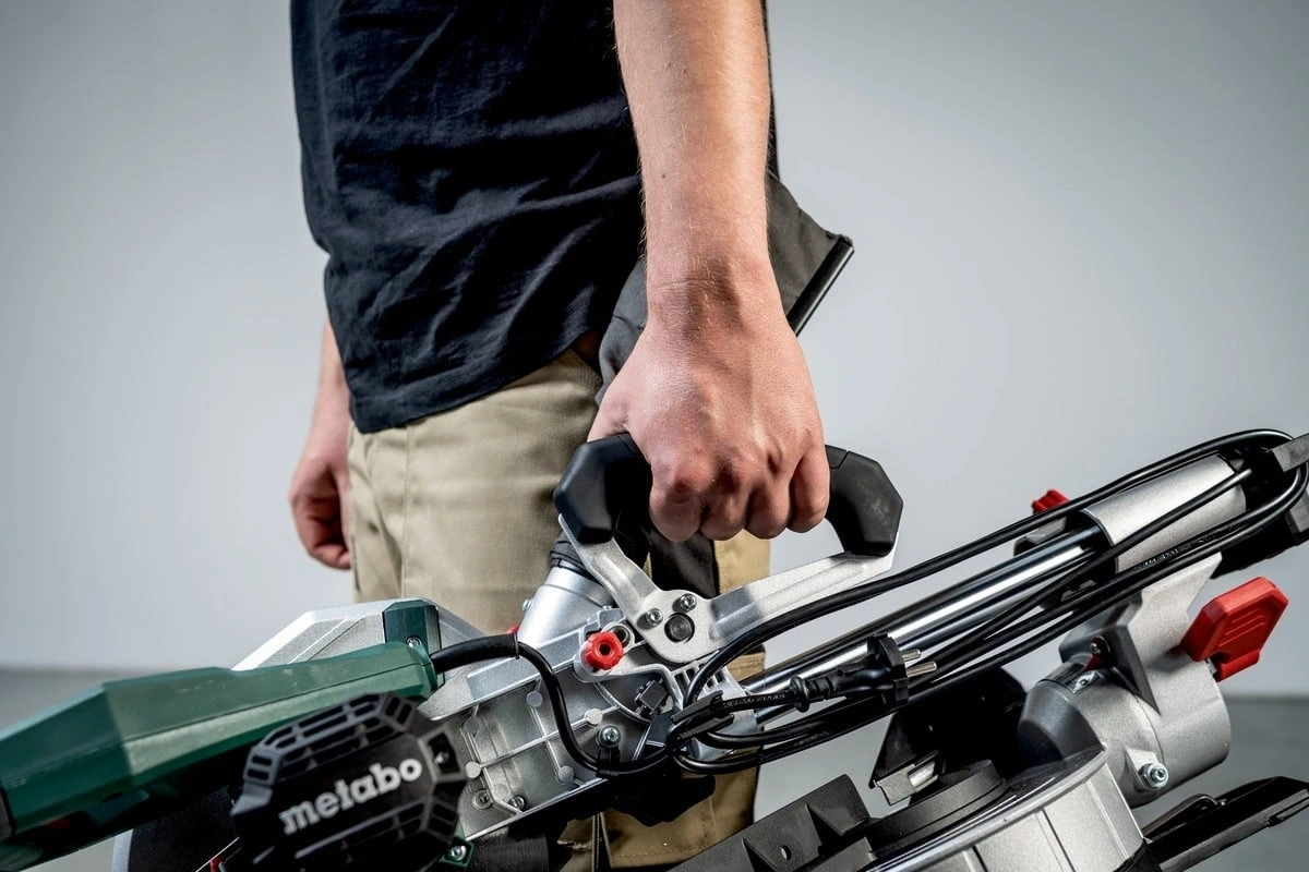 Торцовочная пила Metabo KGS 254 M set 1450Вт 5000об/мин d=254мм — миниатюра 9