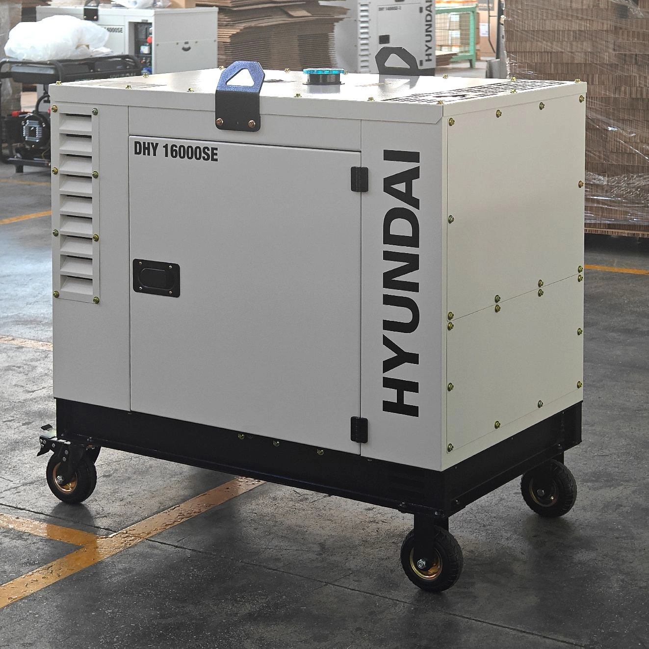 Генератор Hyundai DHY 16000SE 13кВт — миниатюра 2