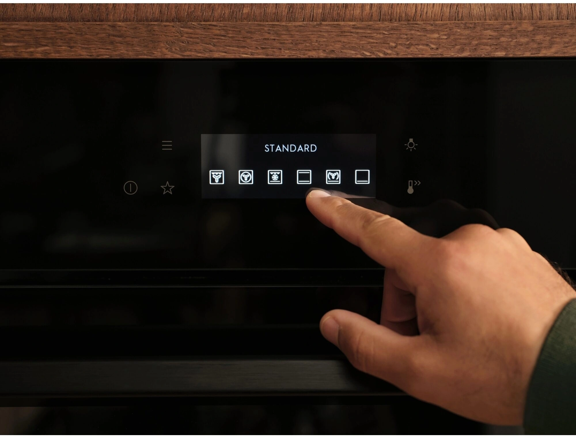 Духовой шкаф Электрический Electrolux EOE8P39H черный — миниатюра 7