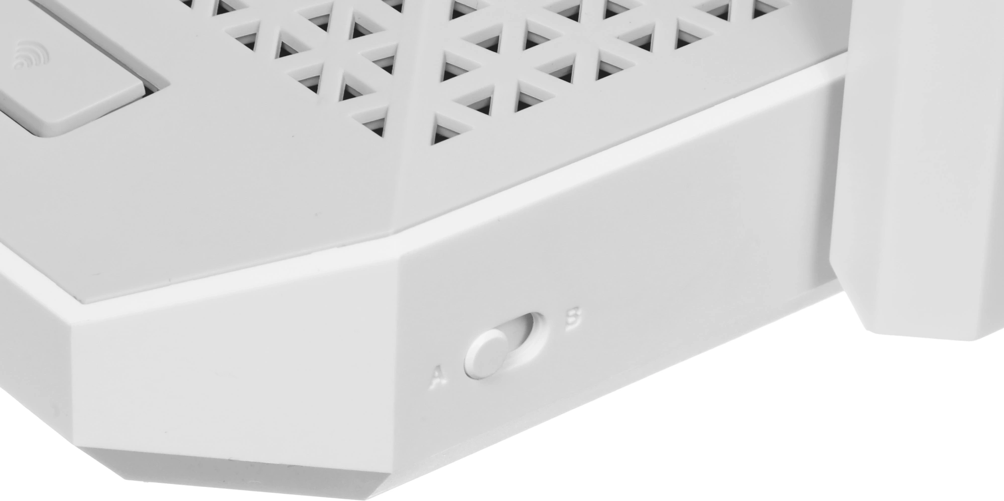 Роутер беспроводной Keenetic Netcraze Challenger (NC-3910) AX3000 100/1000/2500BASE-T белый — миниатюра 13
