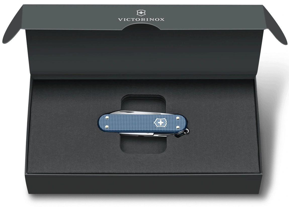 Нож перочинный Victorinox Classic SD Alox LE26 (0.6221.L26) 58мм 5функц. синий подар.коробка — миниатюра 7