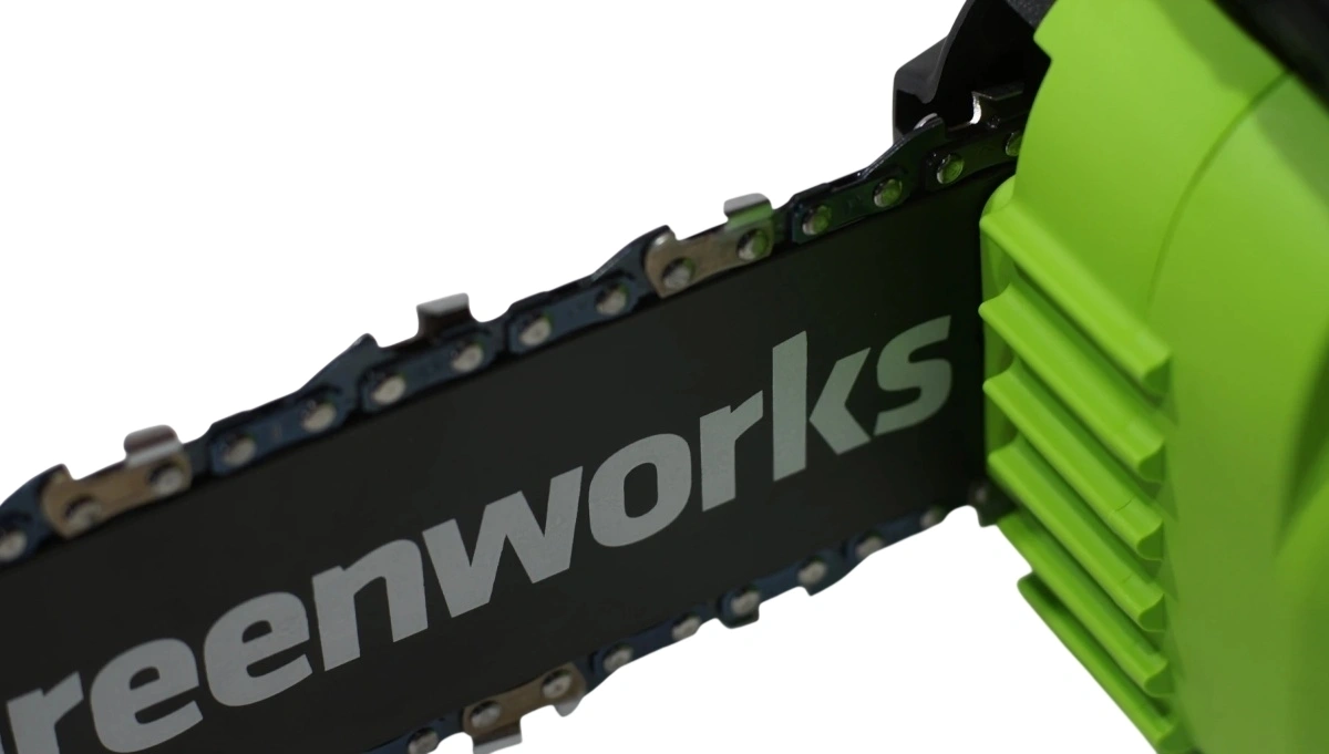 Цепная пила Greenworks G24CS25 аккум. 600Вт 0.8л.с. дл.шины:10" (25cm) 1аккум. 8Ач ЗУ (2007707UH) — миниатюра 6