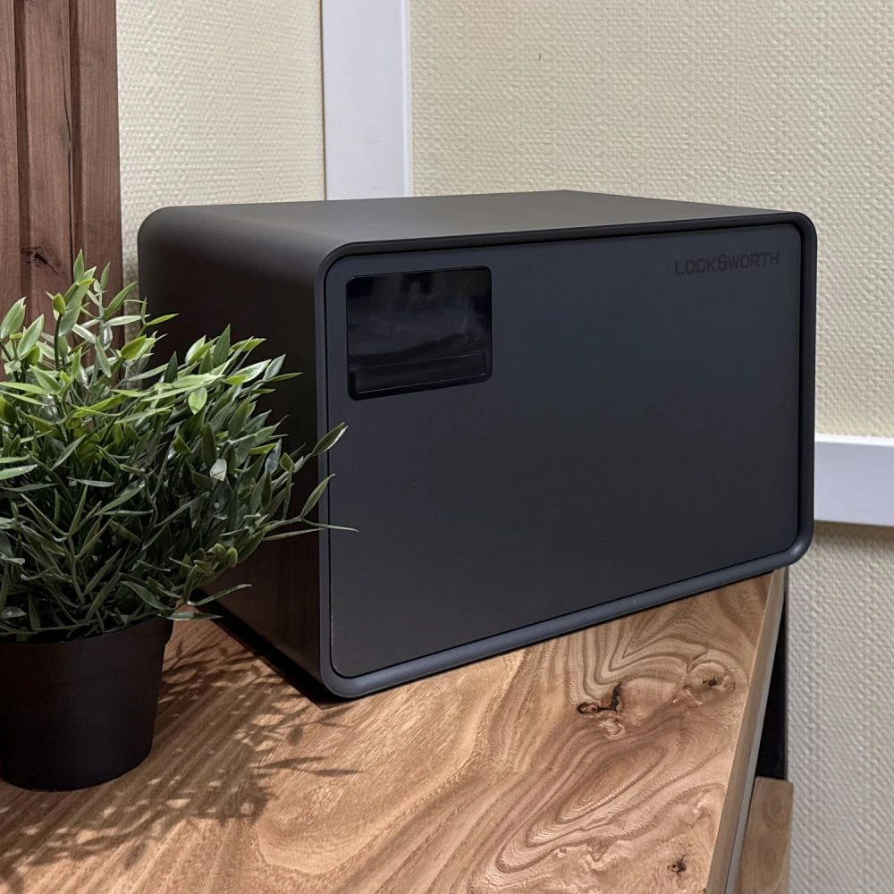 Сейф мебельный LockSworth VS4524-BK взломостойкий встраиваемый 440x350x340мм электронный/ключевой — фото 1