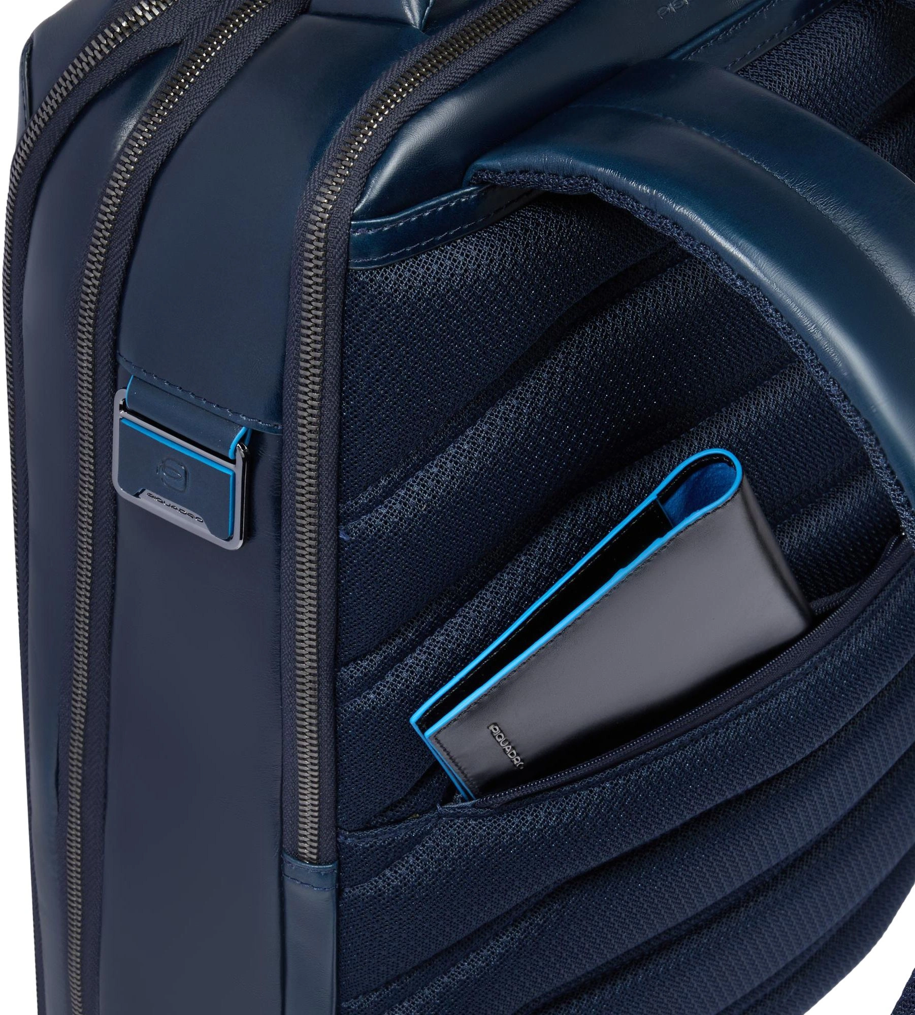 Рюкзак мужской Piquadro Blue Square CA6817B2/BLU2 синий натур.кожа — миниатюра 7