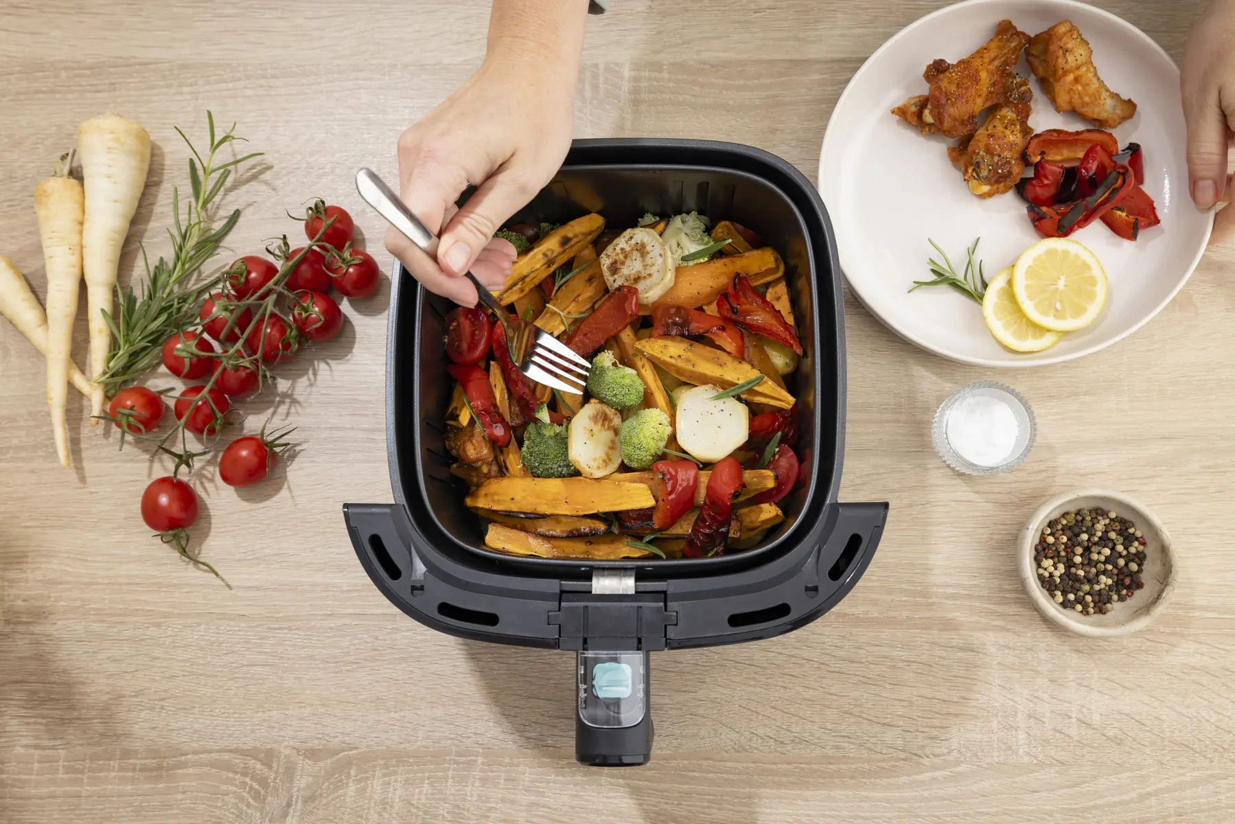 Аэрогриль Gorenje AF1700B 4.5л 1700Вт черный — миниатюра 7