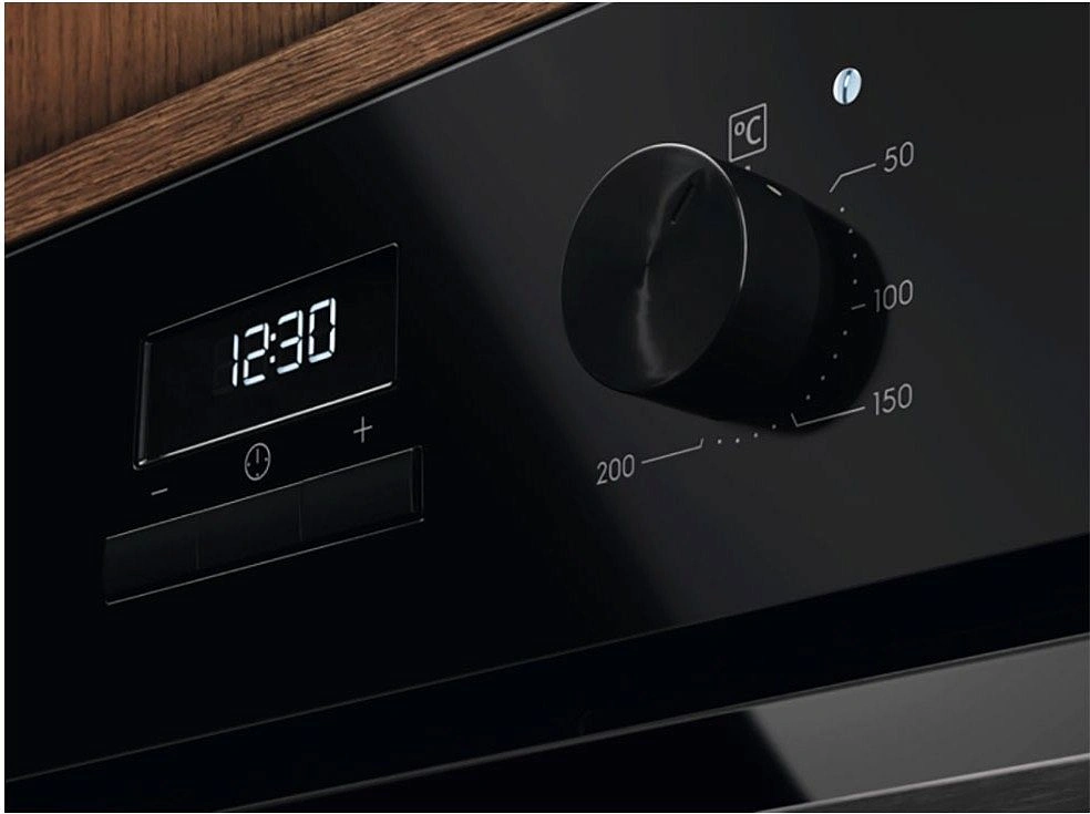 Духовой шкаф Электрический Electrolux LOH3H00BK черный — миниатюра 2