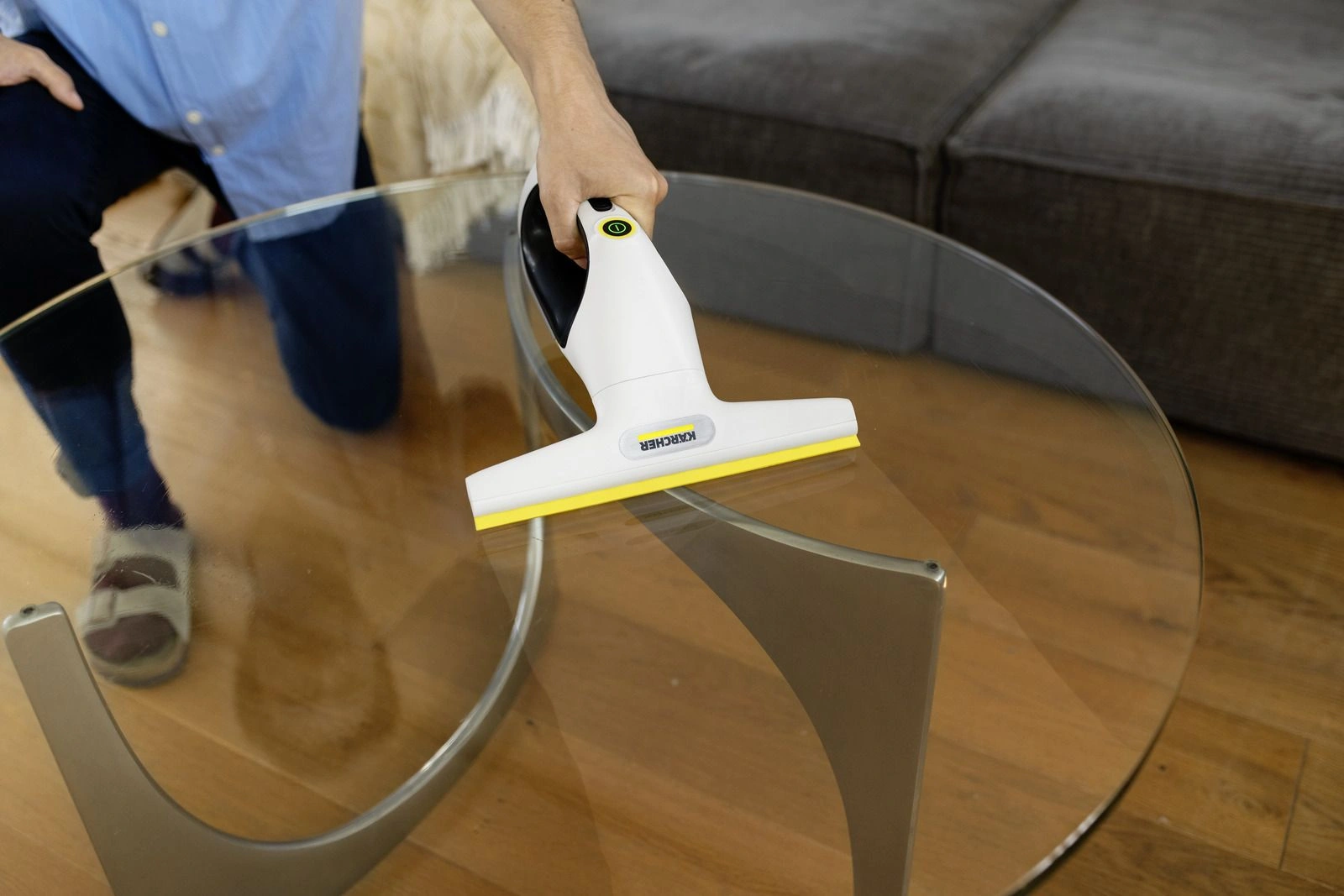 Мойщик окон Karcher WV 2 Universal Care шир.скреб.:280мм пит.:от аккум. белый/желтый — миниатюра 8
