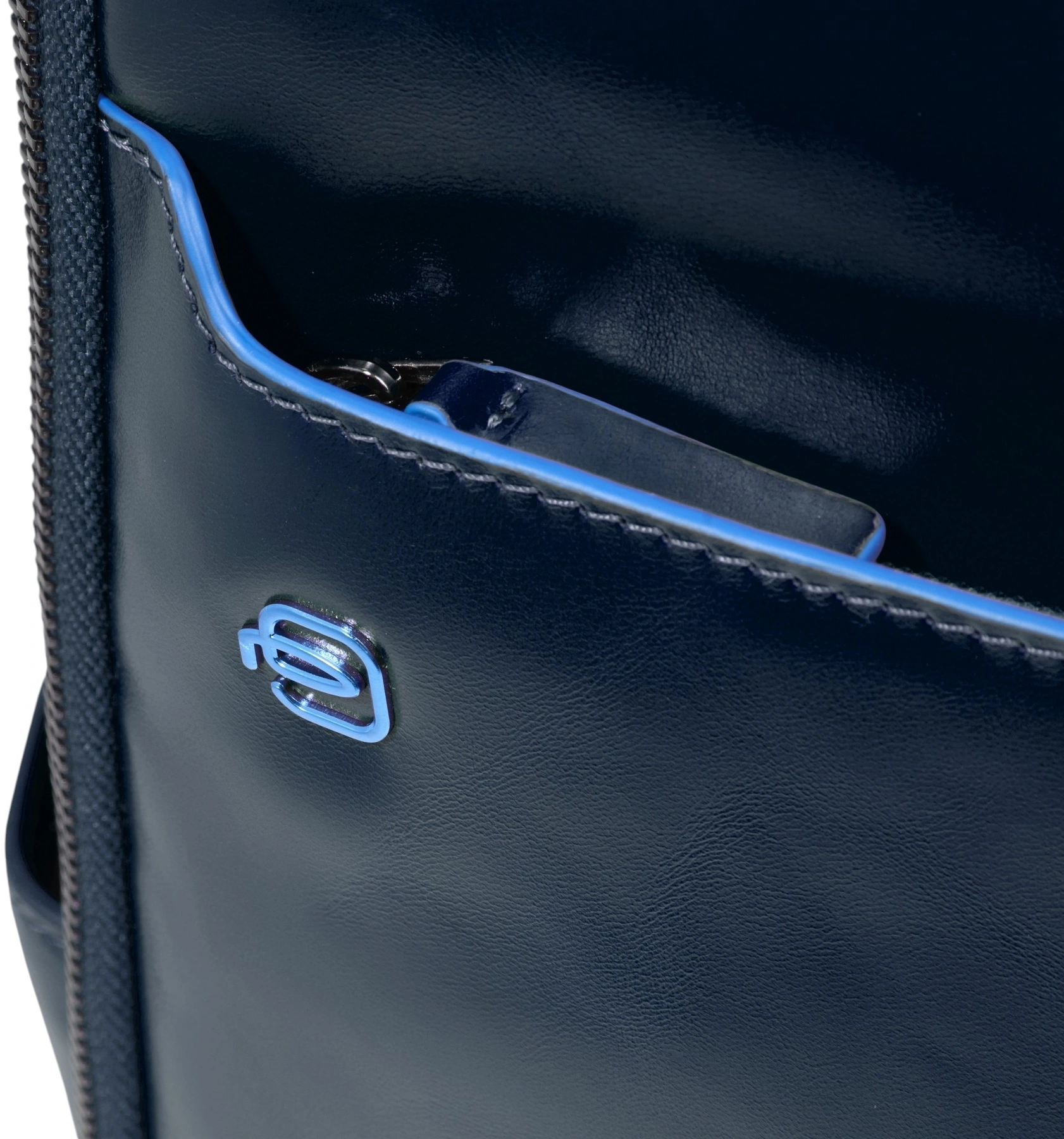 Рюкзак Piquadro Blue Square CA6858B2/BLU2 синий натур.кожа — миниатюра 3