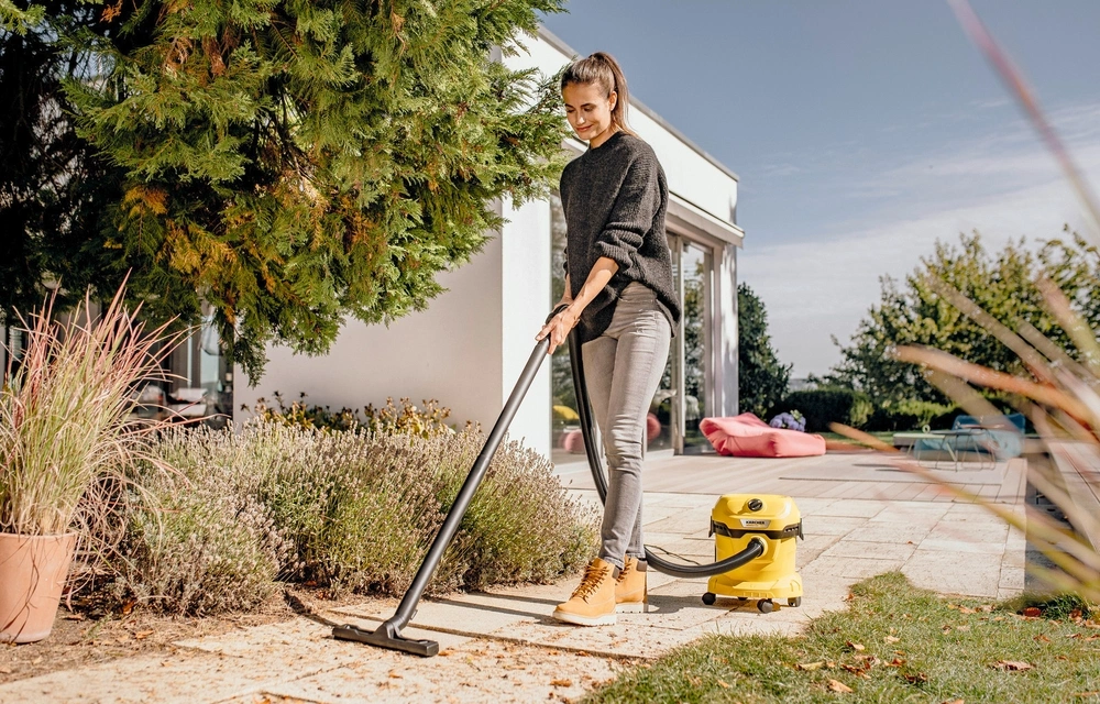 Строительный пылесос Karcher WD 2 Plus V-12/4/18 1000Вт (уборка: сухая/влажная/выдув/сбор воды) желтый — миниатюра 2