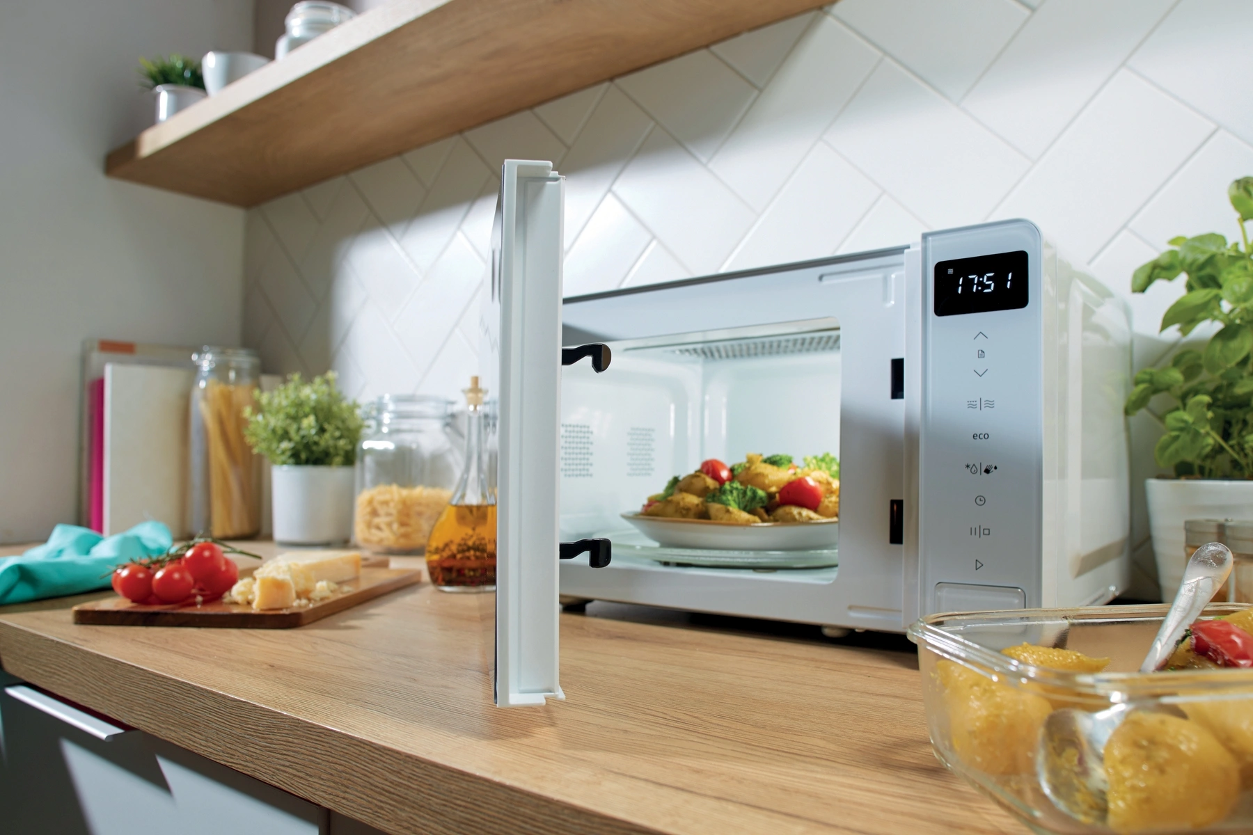 Микроволновая Печь Gorenje MO17E1W 17л. 700Вт белый — миниатюра 8