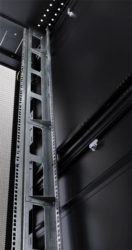 Шкаф серверный ЦМО (ШТК-СП-42.8.10-44АА-9005) напольный 42U 800x990мм пер.дв.перфор. 2 бок.пан. задн.дв.перфор. направл.под закл.гайки 1350кг черный 690мм 152кг 180град. 1950мм — миниатюра 3