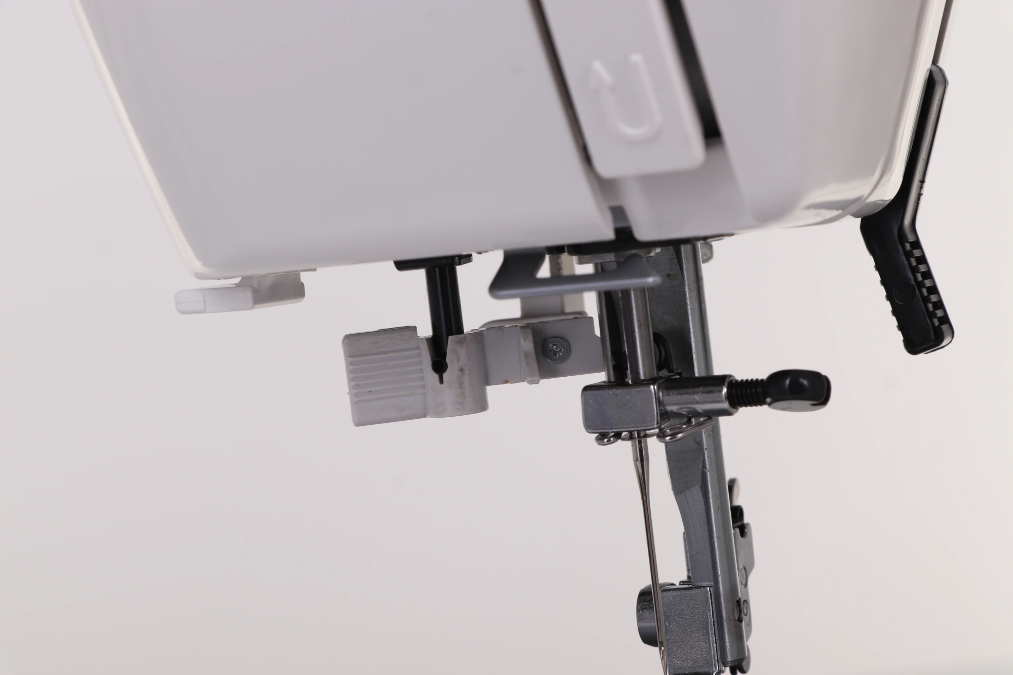 Швейная машина Janome Sew Line 500s белый — миниатюра 12