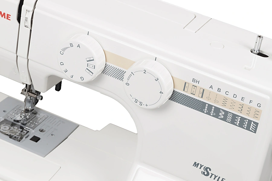 Швейная машина Janome My Style 100 белый — миниатюра 3